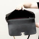 Chanel 25S Large Bag detail shot – authentic designer craftsmanship