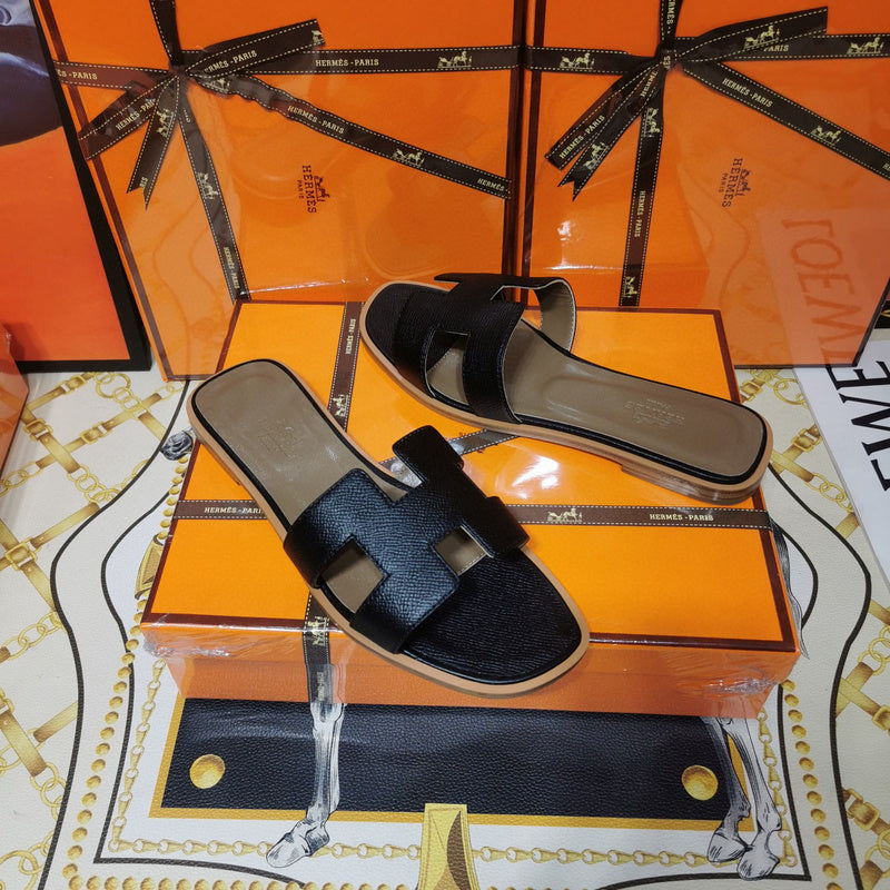 Hermes sandals Style 105 - packaging and accessories
