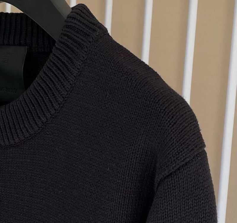 Three-quarter angle view of Givenchy luxury piece style No.204