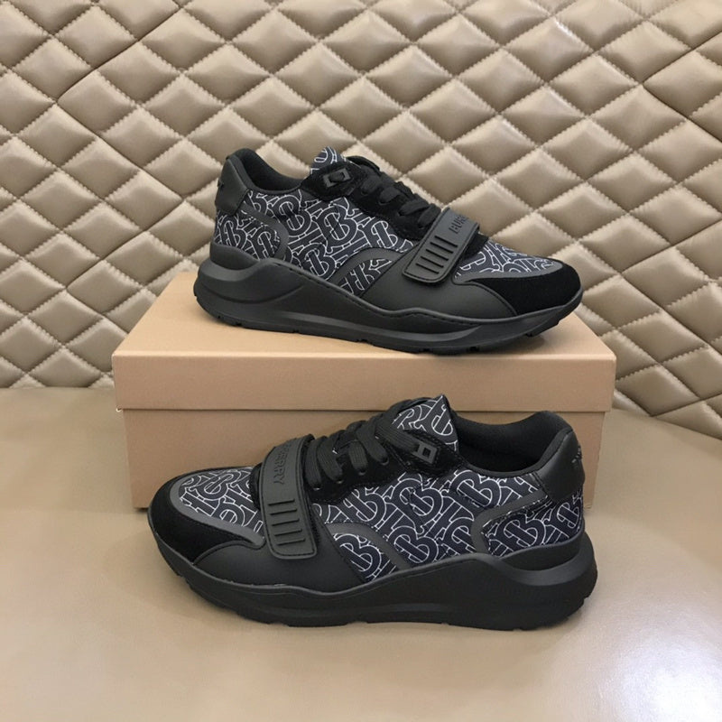 Burberry shoes Style 299 - packaging and accessories