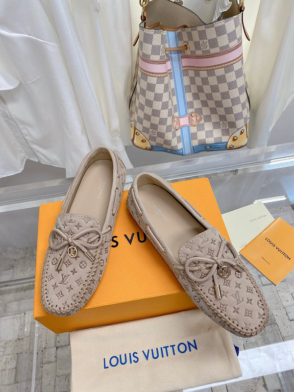 Louis Vuitton shoes Style 335 - logo and branding close-up