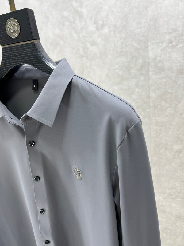 Three-quarter angle view of Burberry luxury piece style No.395