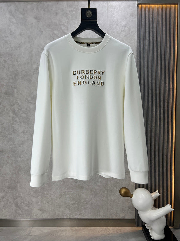 Front view of Burberry luxury piece style No.545