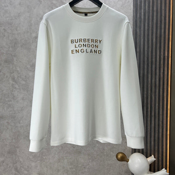 Front view of Burberry luxury piece style No.545