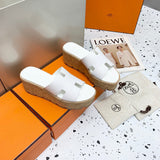 Hermes sandals Style 155 - sole and craftsmanship detail