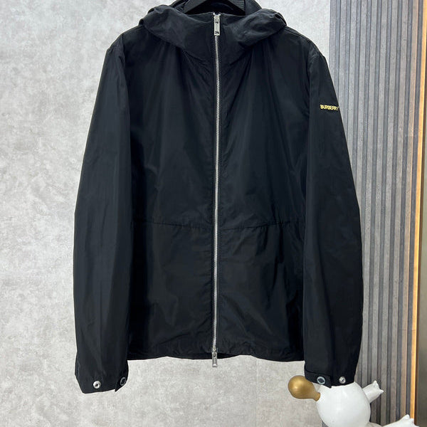 Side profile view of Burberry luxury piece style No.430
