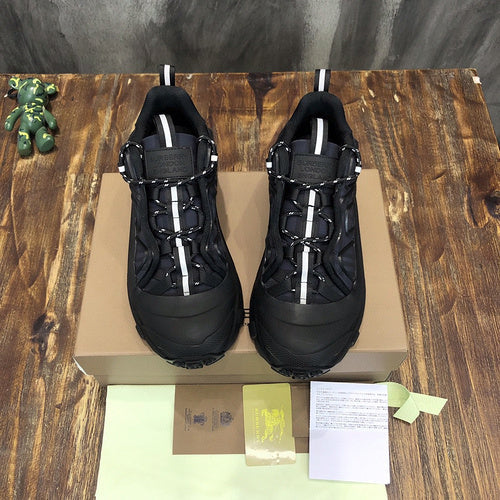 Burberry shoes Style 130 - texture and material detail