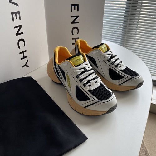 Givenchy shoes Style 123 - texture and material detail