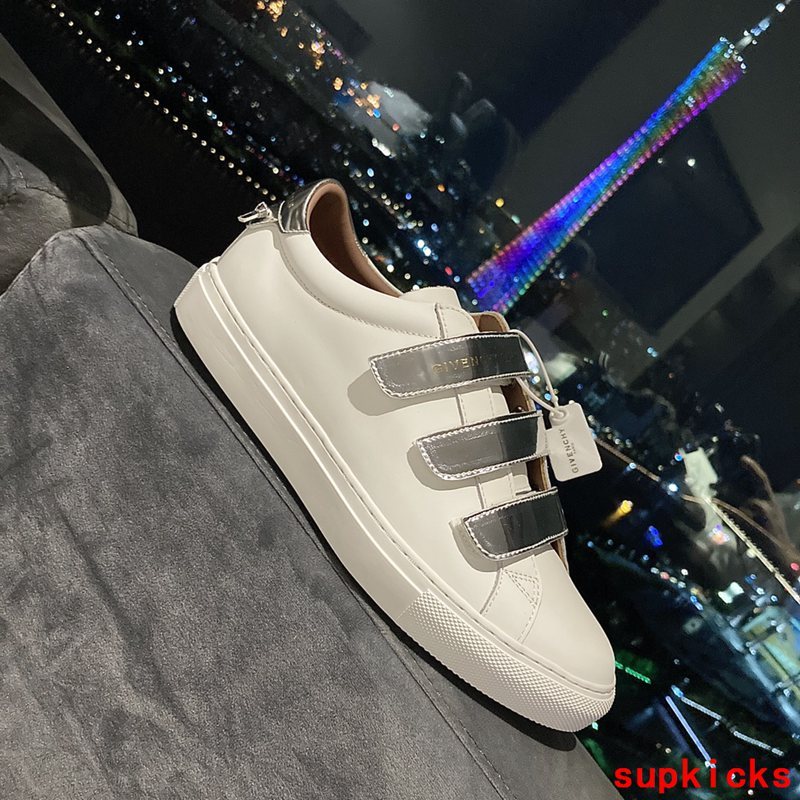 Givenchy shoes Style 080 - top view showing design