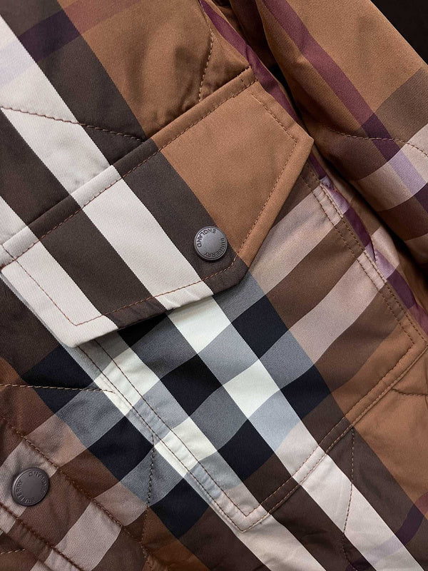 Styling view of Burberry luxury piece style No.384