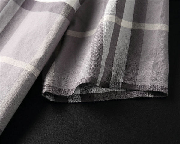 Back view of Burberry luxury piece style No.571