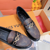 Louis Vuitton shoes Style 424 - logo and branding close-up