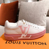 Back view of Louis Vuitton luxury piece style No.179