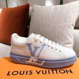 Back view of Louis Vuitton luxury piece style No.178