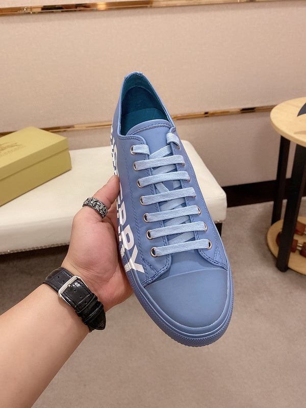 Burberry shoes Style 424 - logo and branding close-up