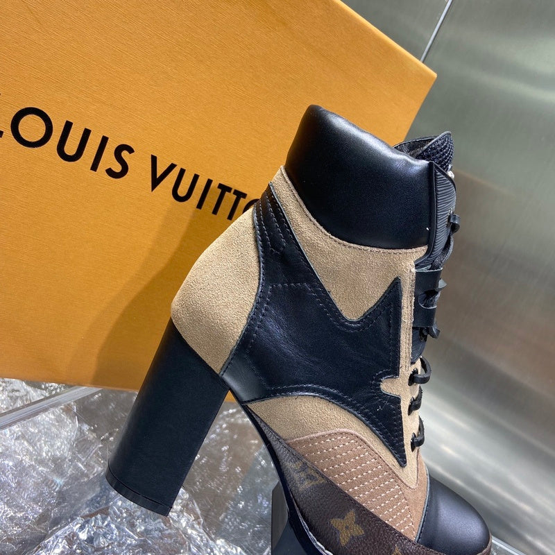 Louis Vuitton Tan Combat Boots - Close-Up Texture View