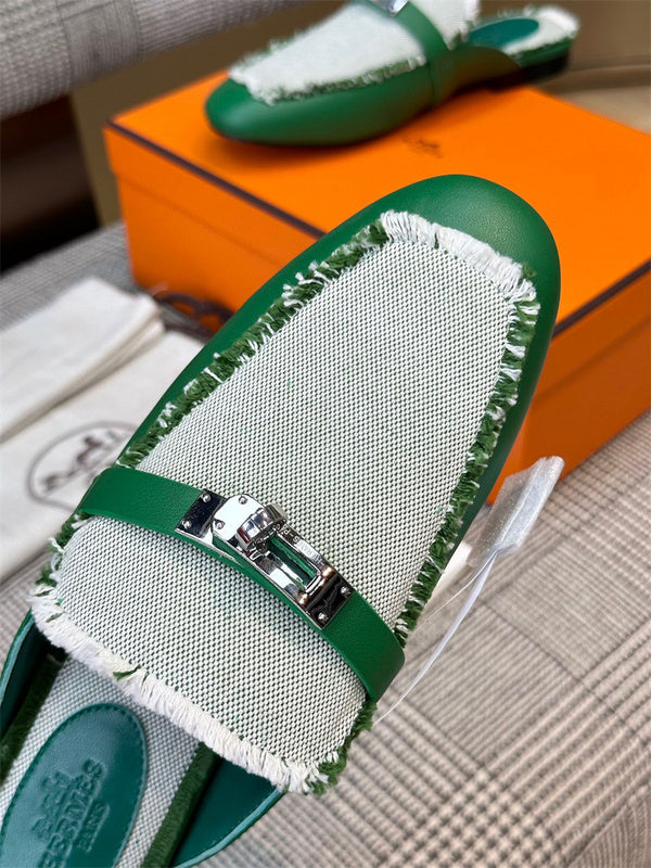 Hermes shoes Style 210 - back heel detail