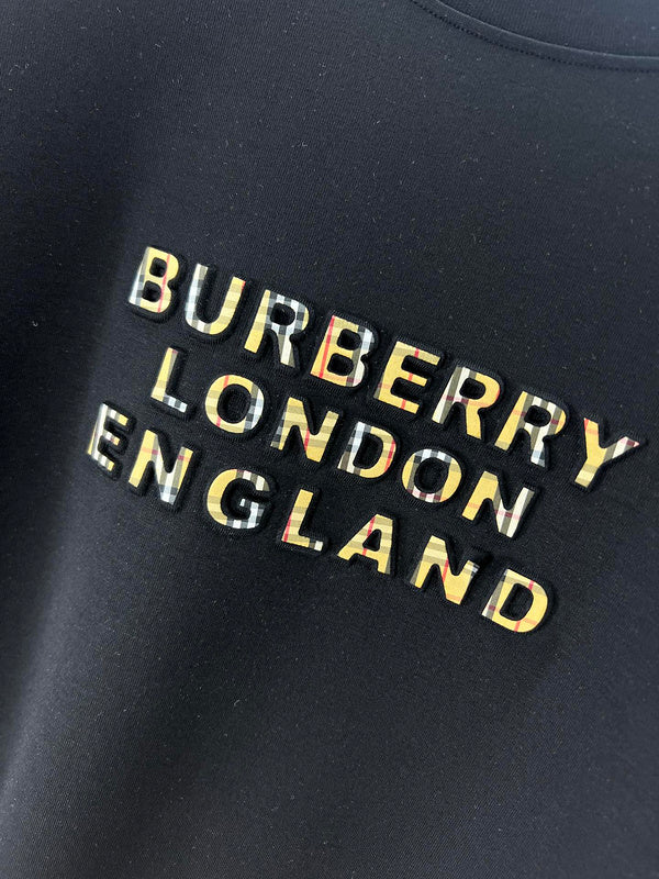 Full silhouette view of Burberry luxury piece style No.548