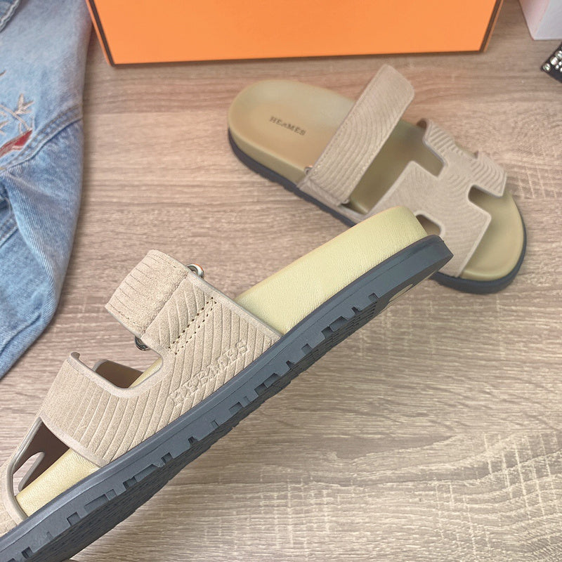 Hermès White Chelsea Boots - Sole Detail View