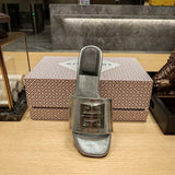 Givenchy shoes Style 141 - back heel detail