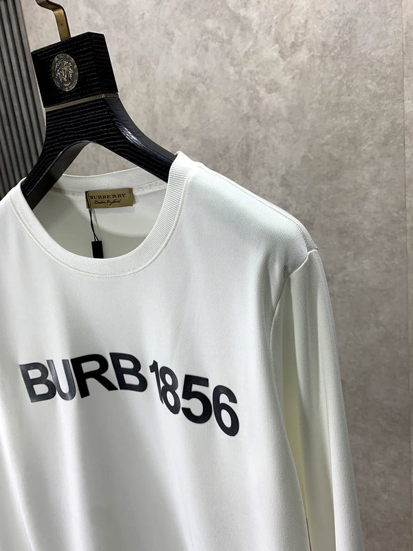 Three-quarter angle view of Burberry luxury piece style No.005