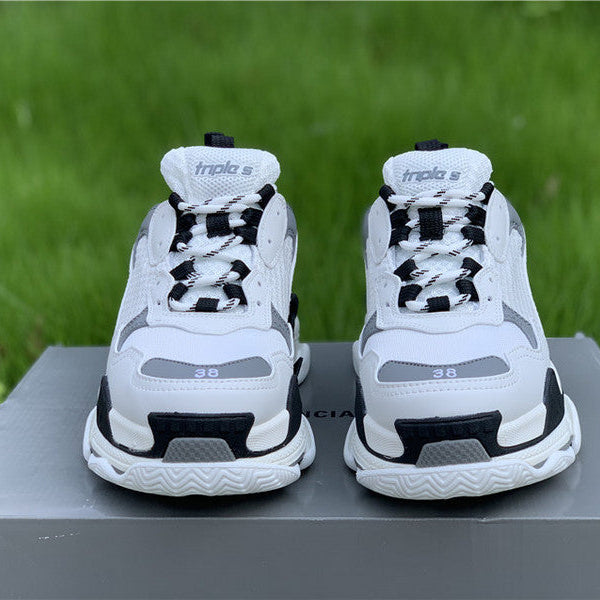 Balenciaga shoes Style 383 - close-up of classic monogram styling