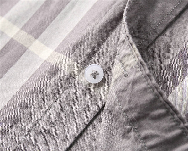 Three-quarter angle view of Burberry luxury piece style No.571