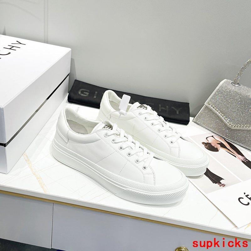 Givenchy shoes Style 089 - top view showing design