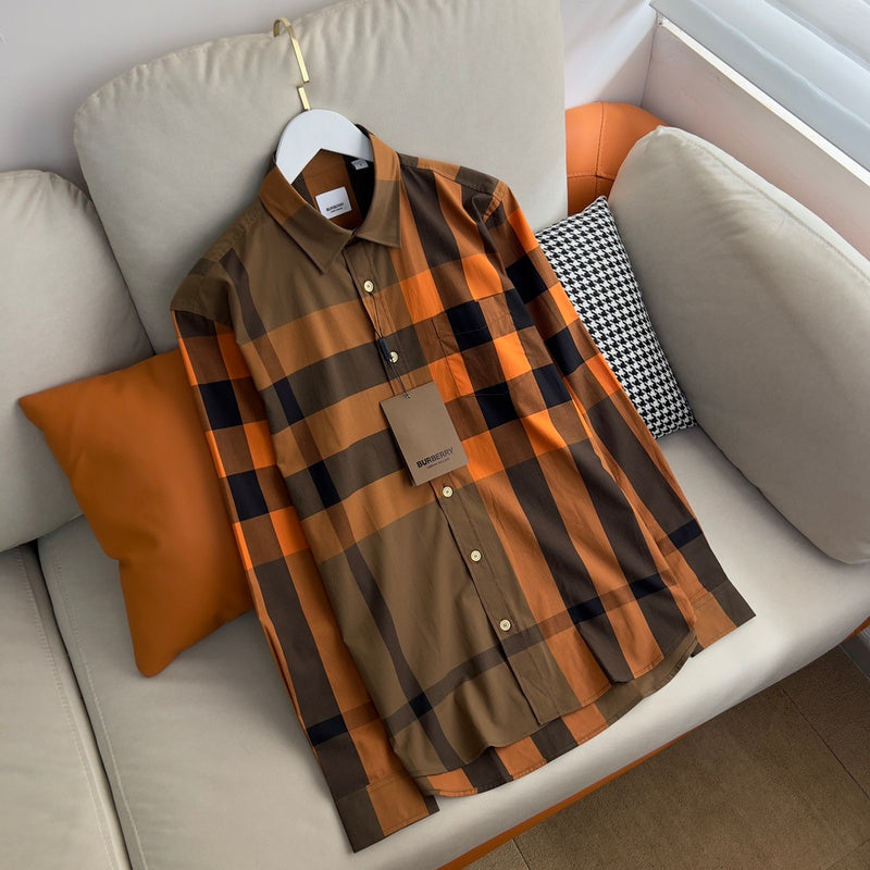 Front view of Burberry luxury piece style No.066