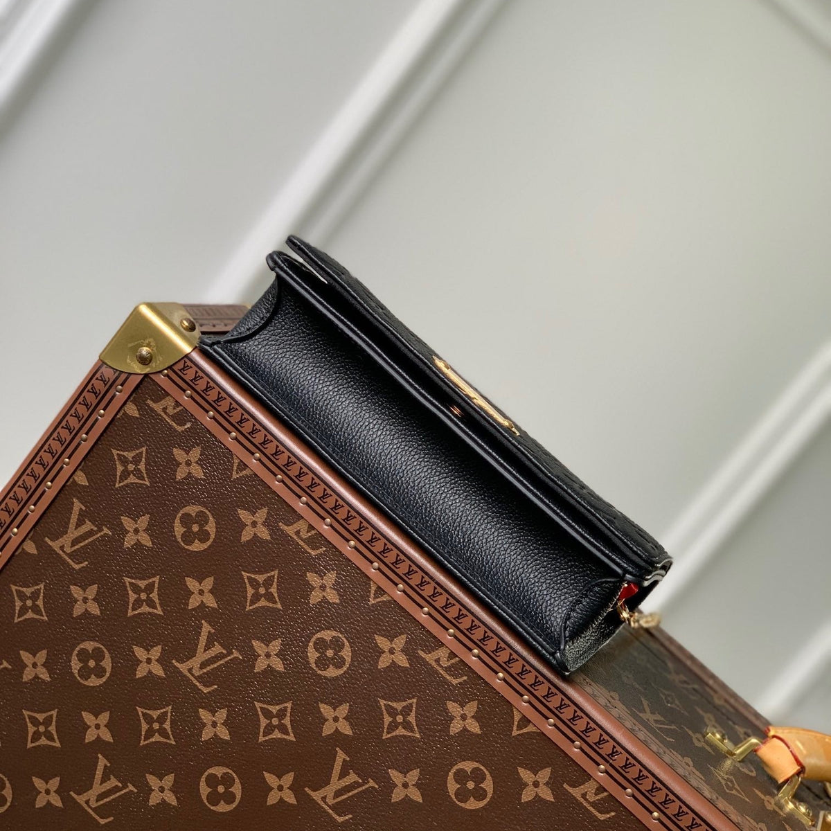 Louis Vuitton Wallets- Louis Vuitton Lou Lily Wallet On Chain Premium Leather Designer Wallet