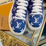 Full silhouette view of Louis Vuitton luxury piece style No.096