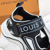 Side profile view of Louis Vuitton luxury piece style No.085