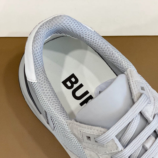 Burberry shoes Style 180 - sole and craftsmanship detail