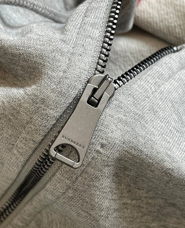 Three-quarter angle view of Burberry luxury piece style No.468