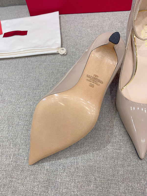 Side profile view of Valentino Garavani luxury piece style No.227