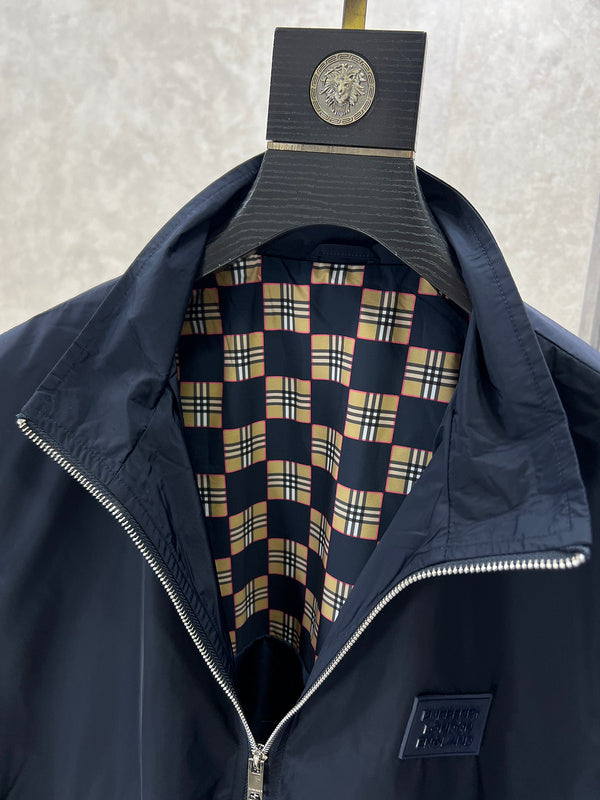 Back view of Burberry luxury piece style No.407