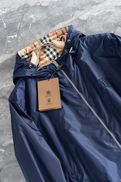 Three-quarter angle view of Burberry luxury piece style No.481