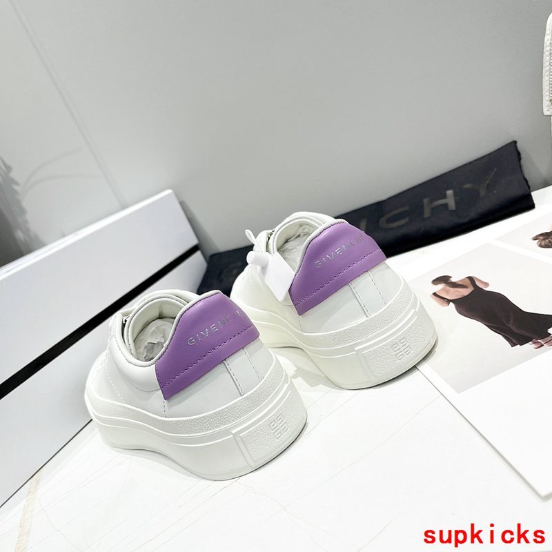 Givenchy shoes Style 093 - back heel detail