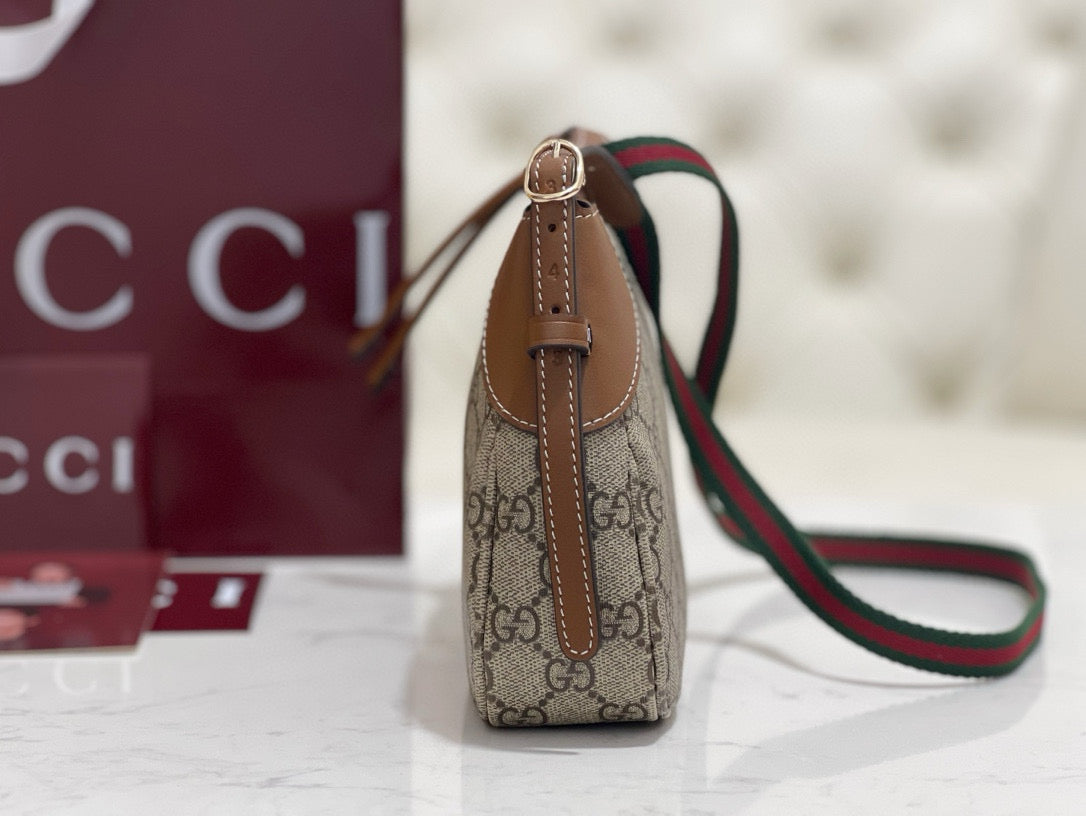 Gucci Bags- Gucci Emblem Small Shoulder Bag Premium Designer Shoulder Bag