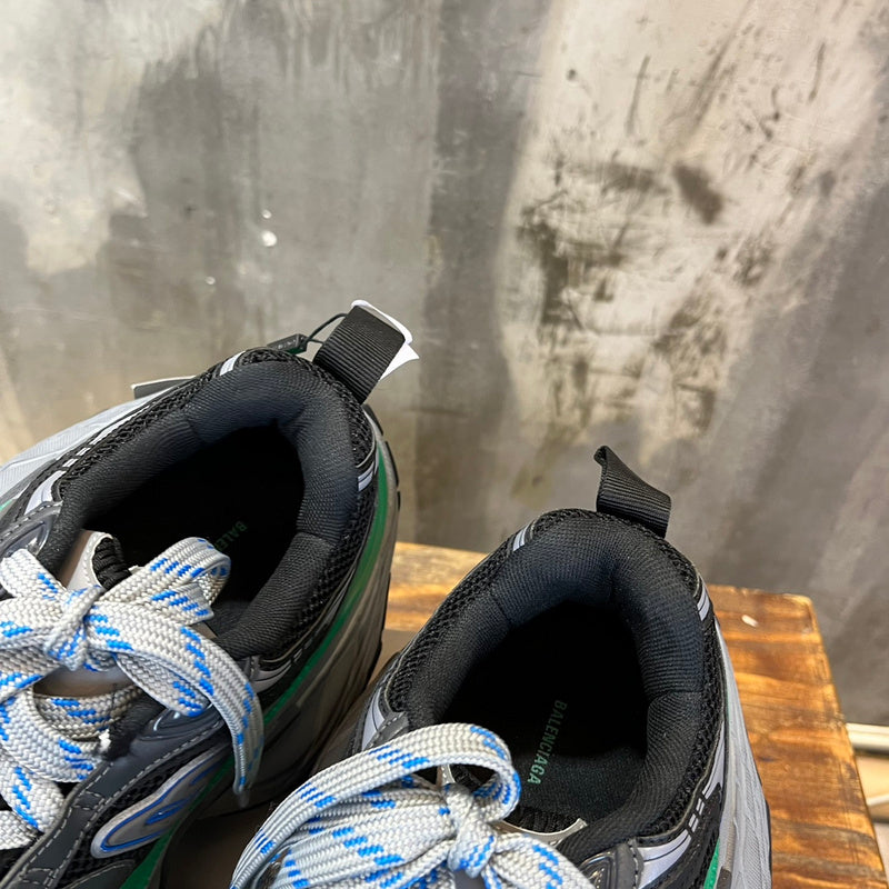 Balenciaga shoes Style 064 - packaging and accessories