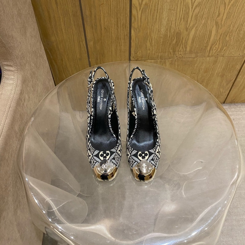 Louis Vuitton Black Chelsea Boots - Heel Detail View