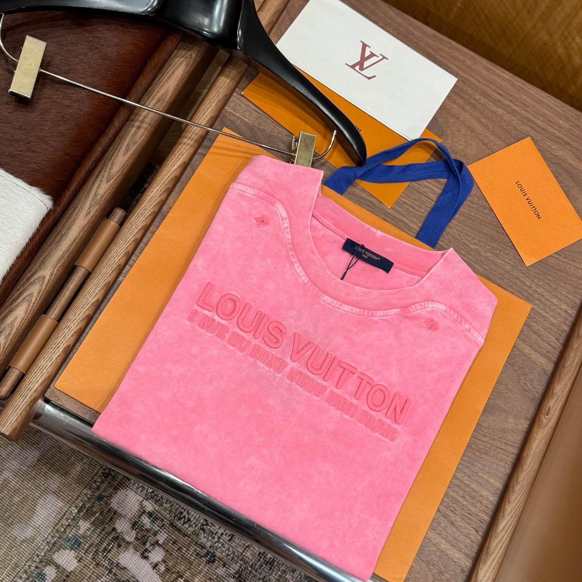Louis Vuitton T-Shirts- Louis Vuitton Lou T-shirt Casual Everyday Designer Tee