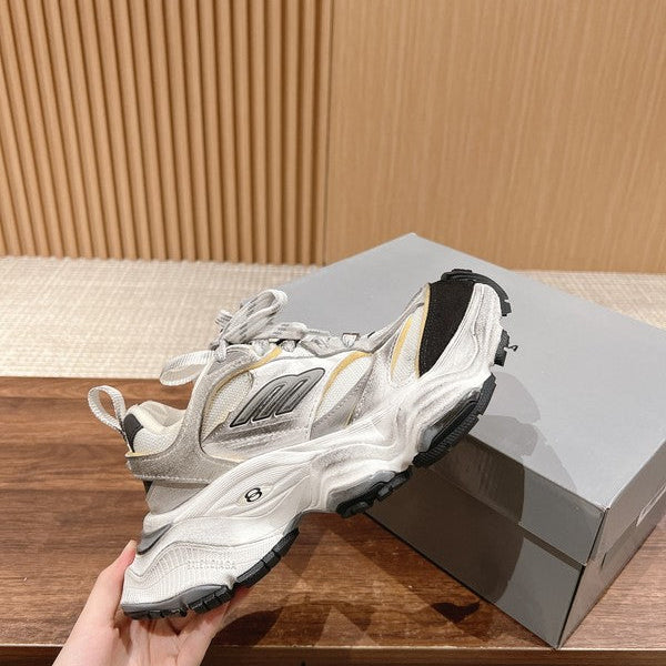 Balenciaga shoes Style 058 - close-up of classic monogram styling