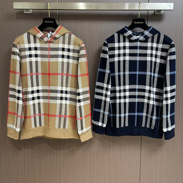 Back view of Burberry luxury piece style No.458
