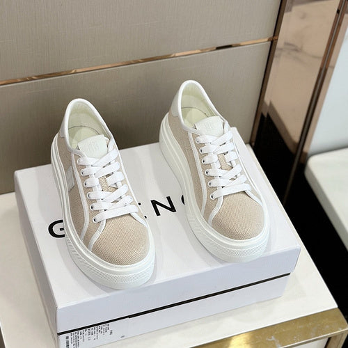 Givenchy shoes Style 129 - texture and material detail