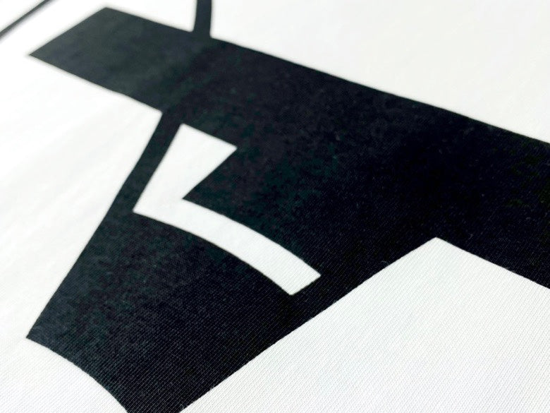 Burberry t-shirt front view designer style