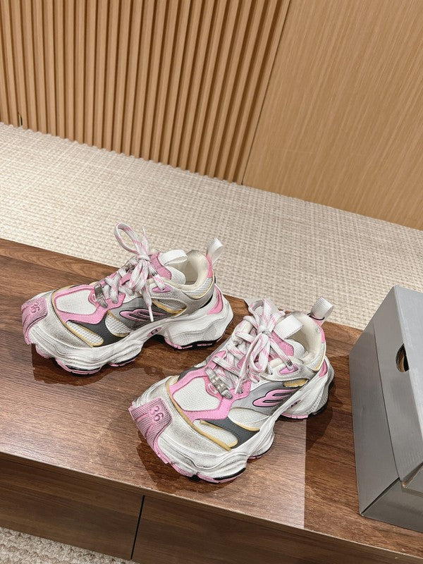 Balenciaga shoes Style 041 - top view showing design