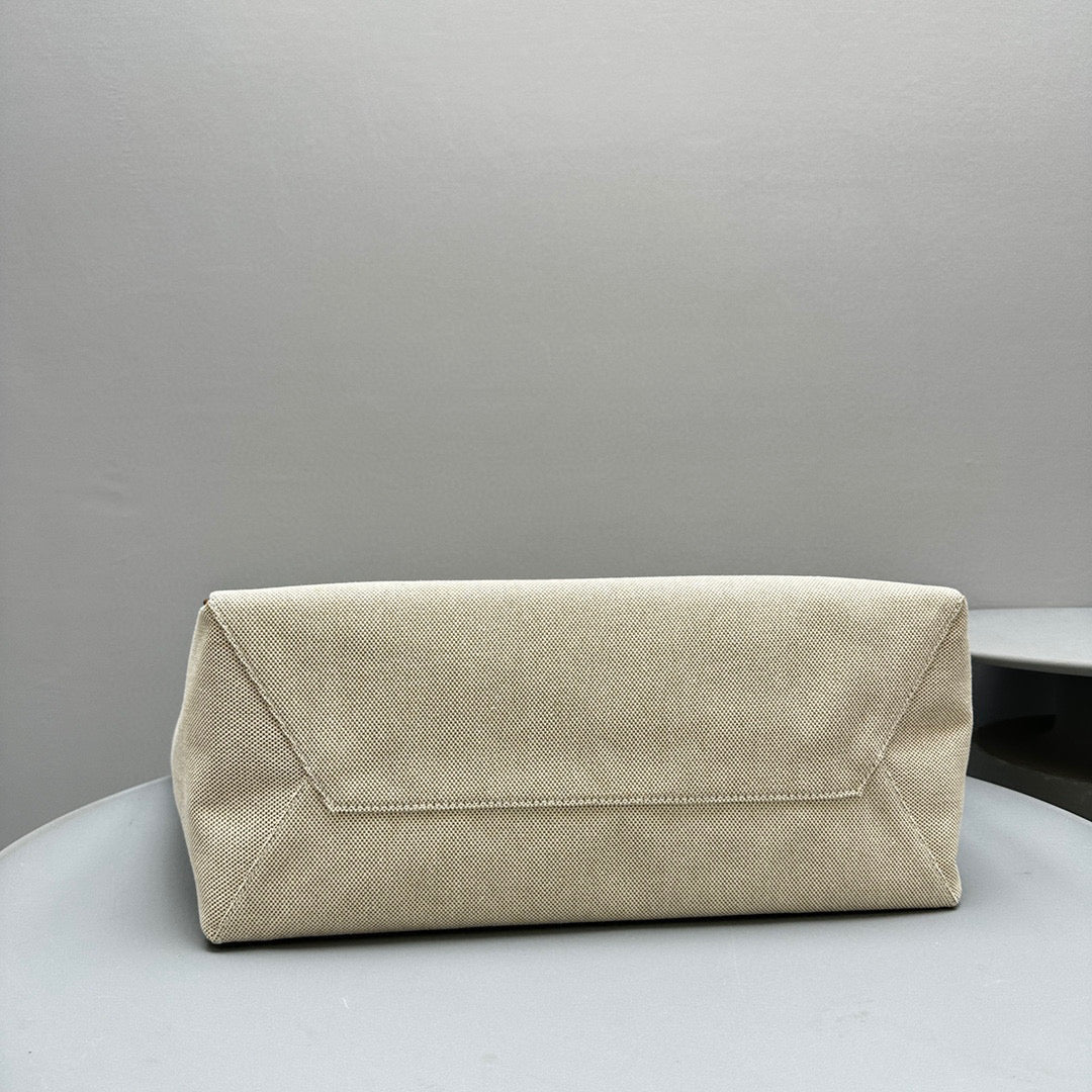 Bags- Miu M Ivy Cannete Bag Elegant Everyday Designer Handbag