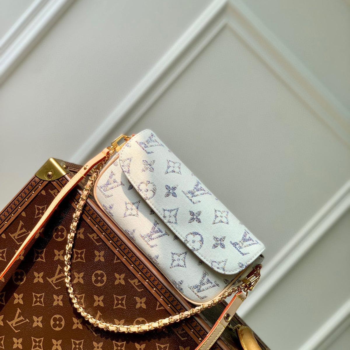 Louis Vuitton Wallets- Louis Vuitton Lou Ivy Wallet On Chain Bag Compact Luxury Card Wallet