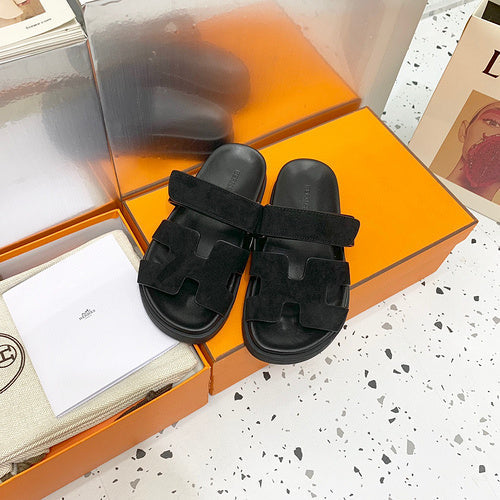 Hermes sandals Style 164 - texture and material detail
